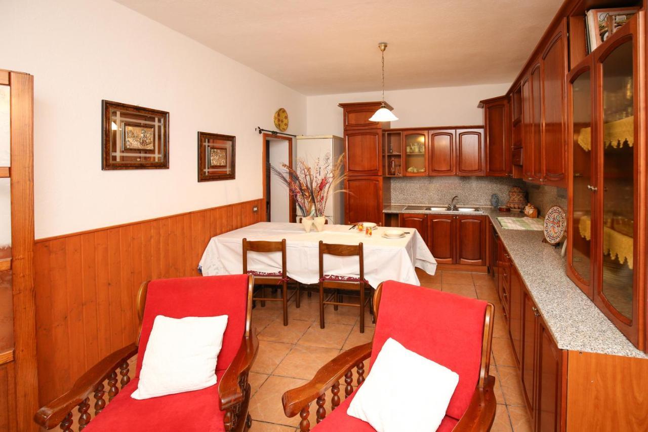 Ferienwohnung Da Nonna Maria Castelsardo Exterior foto